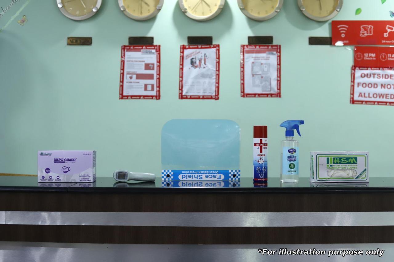Vaccinated Staff - Oyo 79454 Shree Laxmi Palace Ujaim Exterior foto